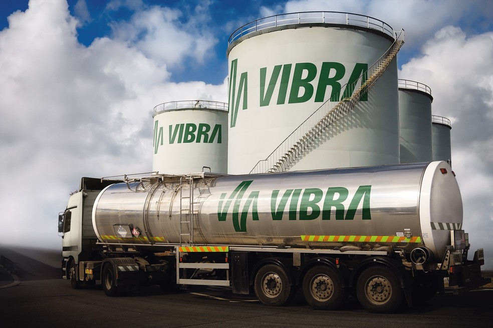 Vibra (VBBR3) expande sua rede de eletropostos; companhia cria 8 novos postos em dezembro