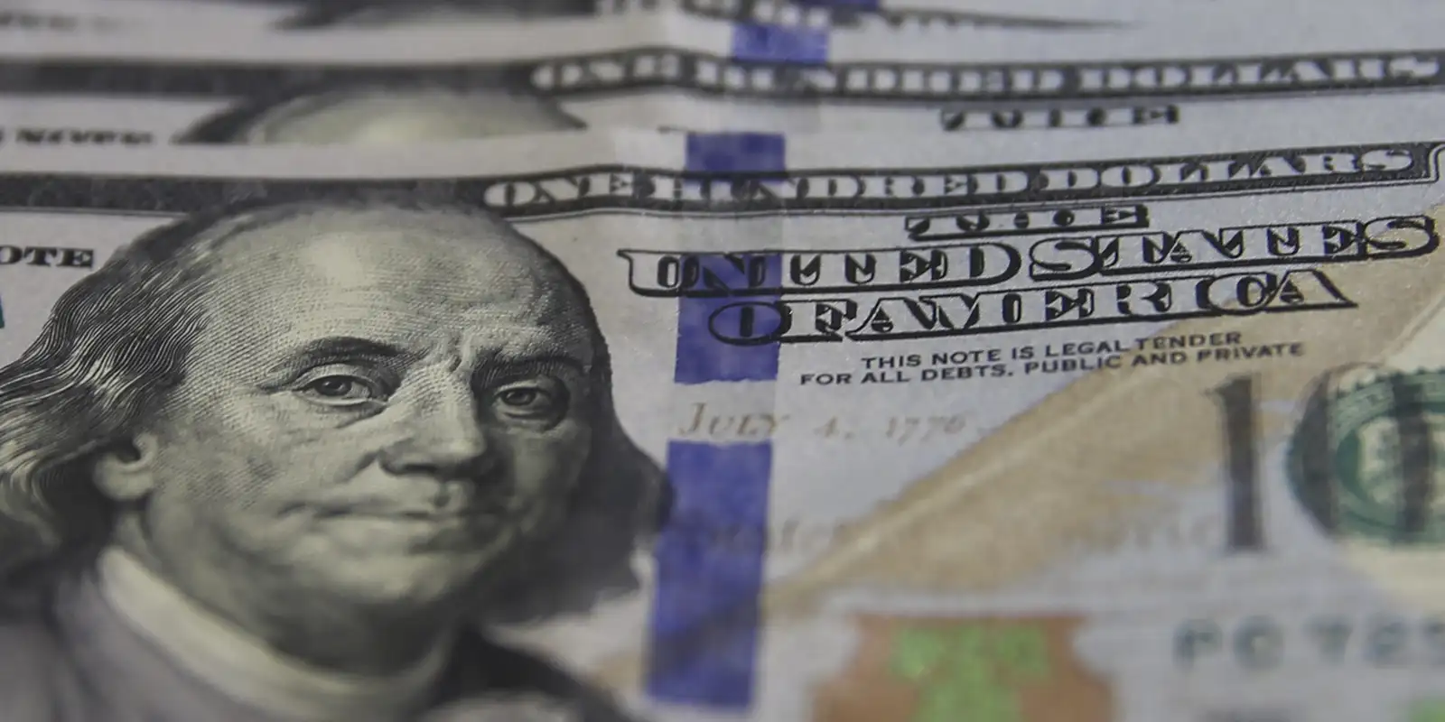 Dólar cai para R$ 4,85 e atinge menor valor do ano